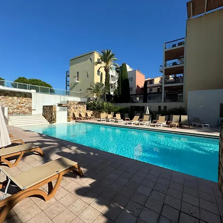 Lejlighed Port - Terrasse - Parking - Piscine